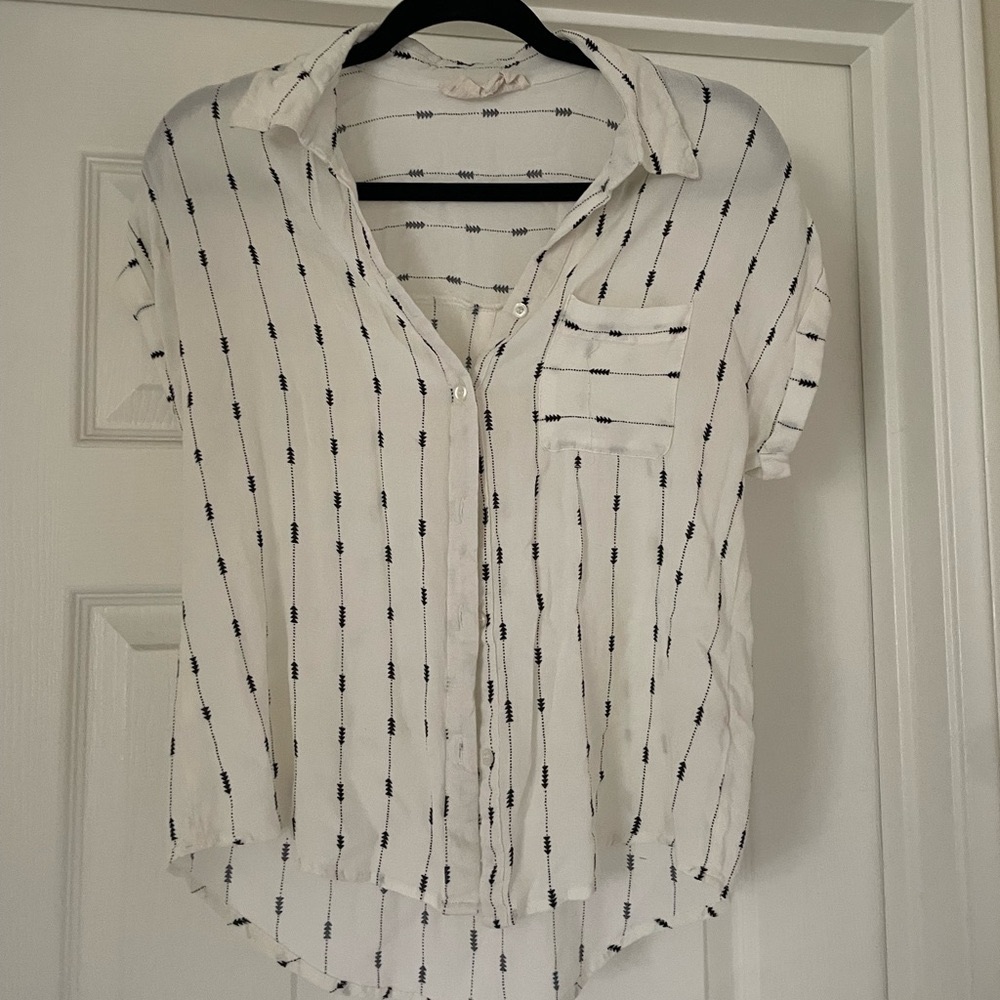 Sweet wanderer button down top